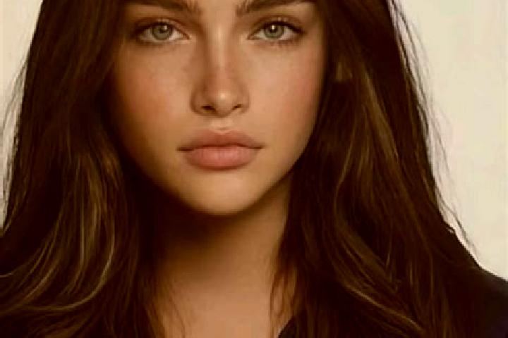 Eleanor, 31, a brunette dark-eyed caucasian companion based in Toek L ak. Offering Domination, Striptease, Travel Companion, Party Girl. Available for incall...