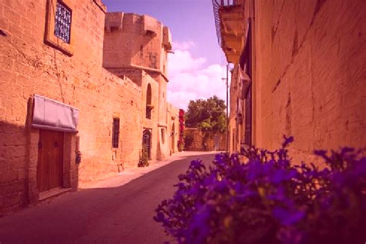 Eleanor, 31 — Escort in Qrendi, Malta