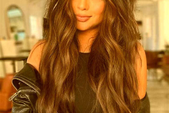 Eleanor, 32, a brunette dark-eyed mixed companion based in Tassarolo. Offering 69, Dinner Date, Overnight, Travel Companion, Party Girl. Available for incall...