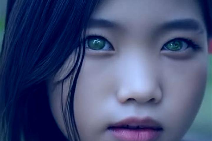 Eleanor, 32, a dark blonde green-eyed asian companion based in Kirk Merrington. Offering 69. Available for incall and outcall, day and evening dates.