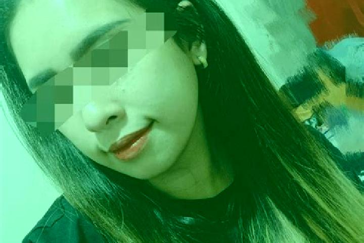 Eleanor, 32, a red dark-eyed european companion based in Manila. Offering Prostate Massage, GFE, 69. Available for incall and outcall, day and evening dates.