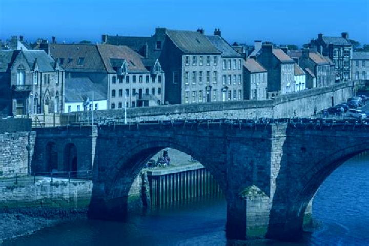 Eleanor, 32, a red grey-eyed european companion based in Berwick-Upon-Tweed. Offering Striptease, Deep French Kissing, Travel Companion, BDSM. Available for ...