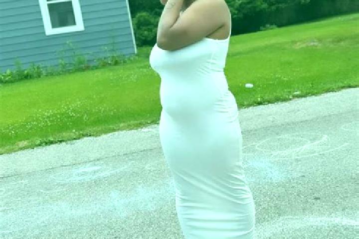 Eleanor, 32 — Escort in Alorton, United States
