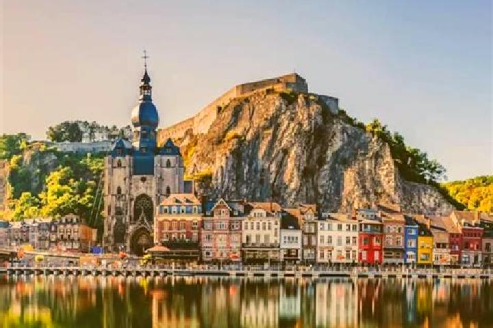 Eleanor, 32 — Escort in Biercee, Belgium