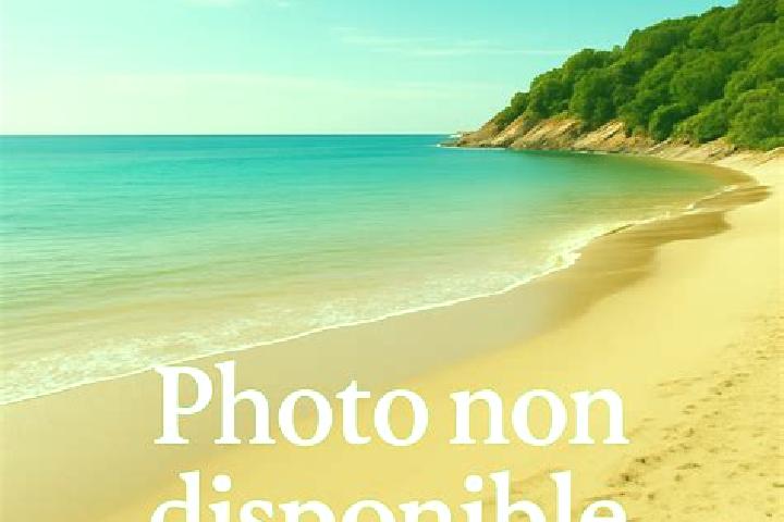 Eleanor, 32 — Escort in Blasimon, France