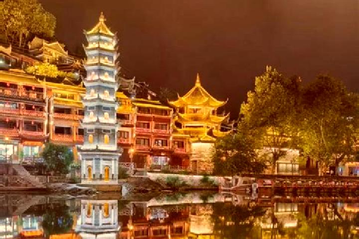 Eleanor, 32 — Escort in Fuyuan, China