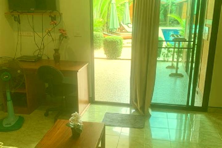 Eleanor, 32 — Escort in Klaeng, Thailand