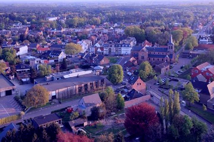 Eleanor, 32 — Escort in Opwijk, Belgium