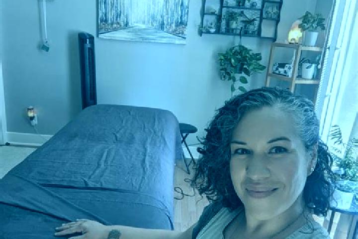 Eleanor, 33, a black blue-eyed middle eastern companion based in Senningen. Offering Overnight, GFE, Massage. Available for incall and outcall, overnight boo...