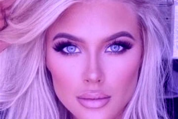 Eleanor, 33, a platinum blonde dark-eyed caribbean companion based in Werlaburgdorf. Offering Striptease, Erotic Massage, Prostate Massage, CIM. Available fo...