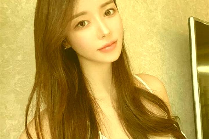 Eleanor, 33 — Escort in Daodian, China