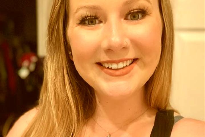 Eleanor, 33 — Escort in Middleburg, United States