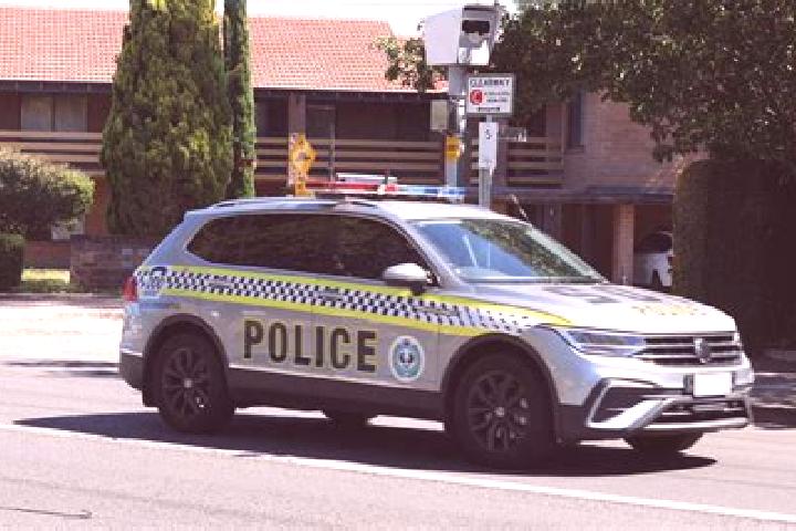 Eleanor, 33 — Escort in Mitchell Park, Australia