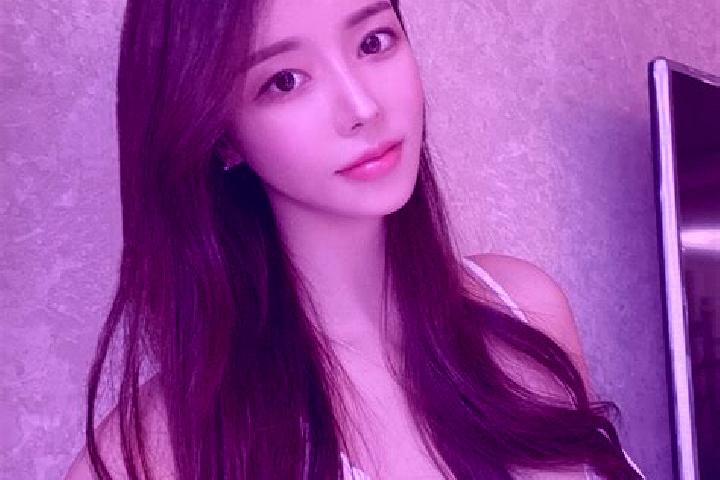 Eleanor, 33 — Escort in Qingyanghu, China