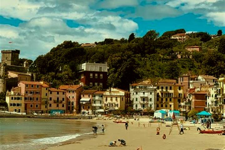 Eleanor, 33 — Escort in San Terenzo, Italy
