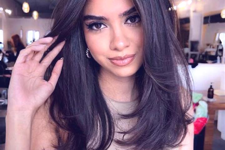 Eleanor, 33 — Escort in Varfurile, Romania