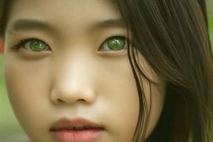 Eleanor, 34, a black green-eyed asian companion based in Igbessa. Offering GFE, Overnight, Duos, Dinner Date. Available for incall and outcall, day and eveni...