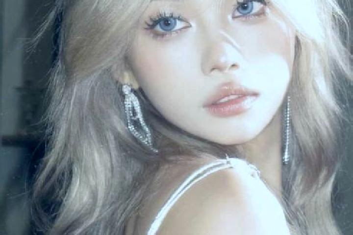 Eleanor, 34, a blonde grey-eyed asian companion based in Injambakkam. Offering Overnight, BDSM, Massage. Available for incall and outcall, overnight bookings...