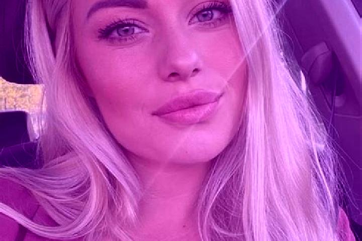 Eleanor, 34, a blonde hazel-eyed indian companion based in Sala ilua. Offering Domination, BDSM, Overnight. Available for incall and outcall, day and evening...