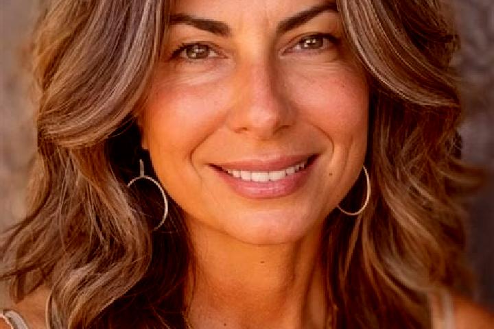 Eleanor, 34, a brunette grey-eyed indian companion based in Whiteville. Offering BDSM, Erotic Massage, 69, Duos. Available for incall and outcall, day and ev...