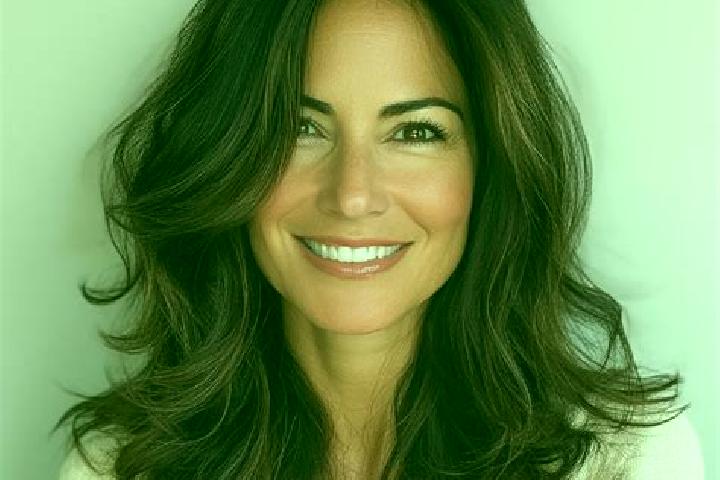 Eleanor, 34, a brunette grey-eyed middle eastern companion based in Ginasservis. Offering Prostate Massage, Erotic Massage, 69, Tantra, Girlfriend Experience...