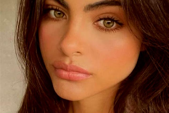 Eleanor, 34, a chestnut hazel-eyed indian companion based in La Villita. Offering Roleplay, OWO, BDSM, Tantra, Domination. Available for incall and outcall, ...