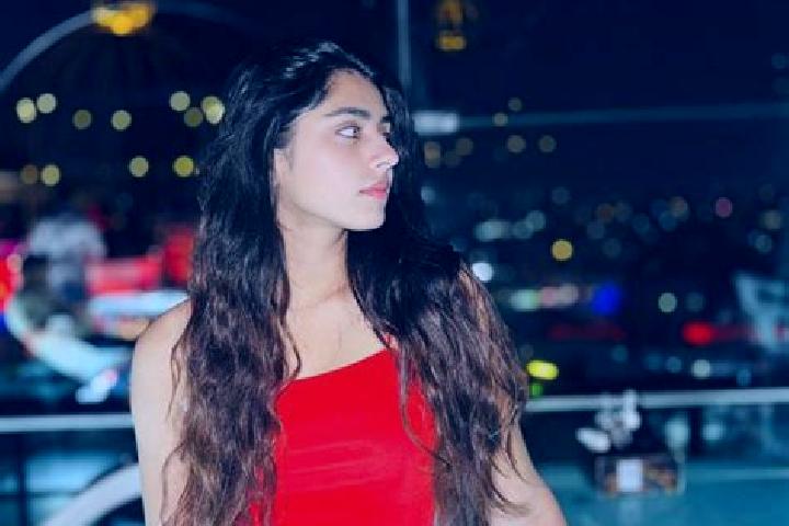 Eleanor, 34, a red dark-eyed ebony companion based in Naraingarh. Offering CIM, Party Girl. Available for incall and outcall, day and evening dates.