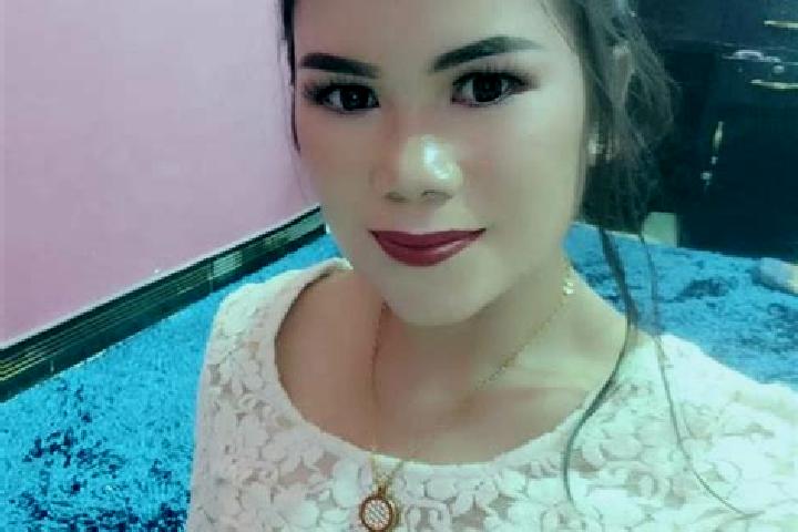 Eleanor, 34 — Escort in Boru, Indonesia