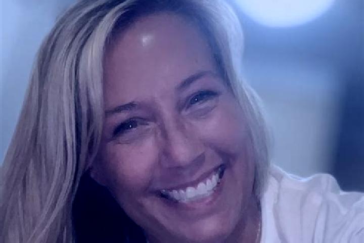 Eleanor, 34 — Escort in Hanna City, United States