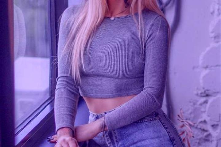Eleanor, 34 — Escort in Kalaidyntsi, Ukraine