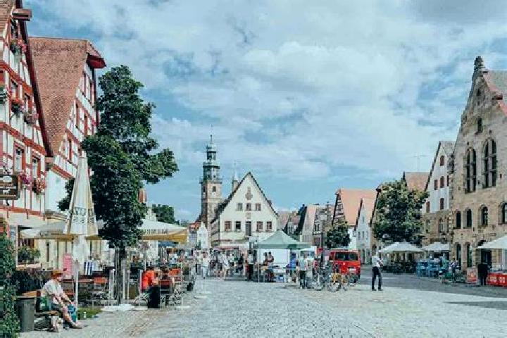 Eleanor, 34 — Escort in Neuhaus an der Pegnitz, Germany