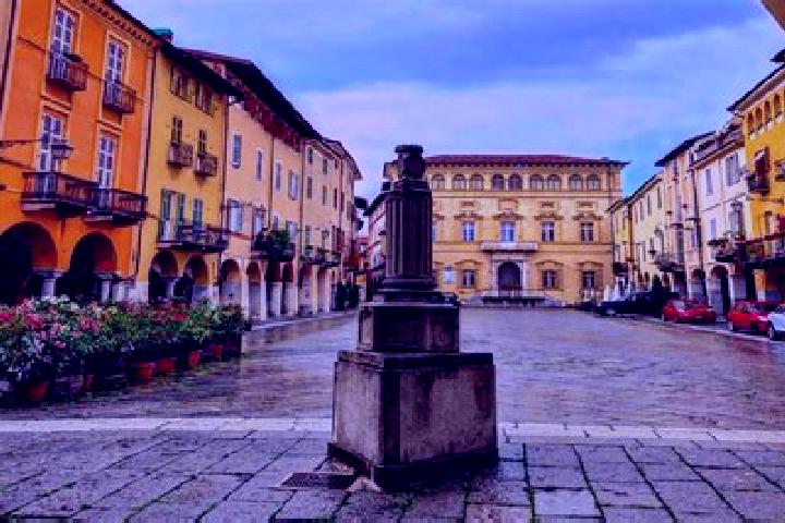 Eleanor, 34 — Escort in Ponderano, Italy