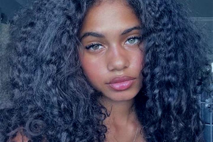 Eleanor, 35, a auburn blue-eyed ebony companion based in Kanghe. Offering Travel Companion, GFE, Tantra, A-Level. Available for incall and outcall, day and e...