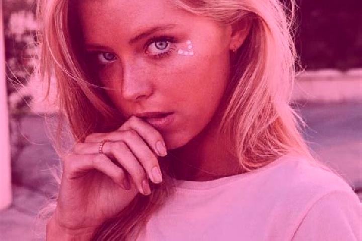 Eleanor, 35, a blonde blue-eyed caribbean companion based in Pratinha. Offering Overnight, Travel Companion, Duos. Available for incall and outcall, overnigh...