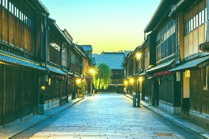 Eleanor, 35 — Escort in Higashi, Japan