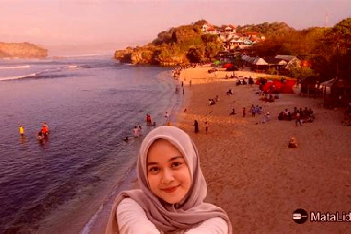 Eleanor, 35 — Escort in Krapyak Kidul, Indonesia