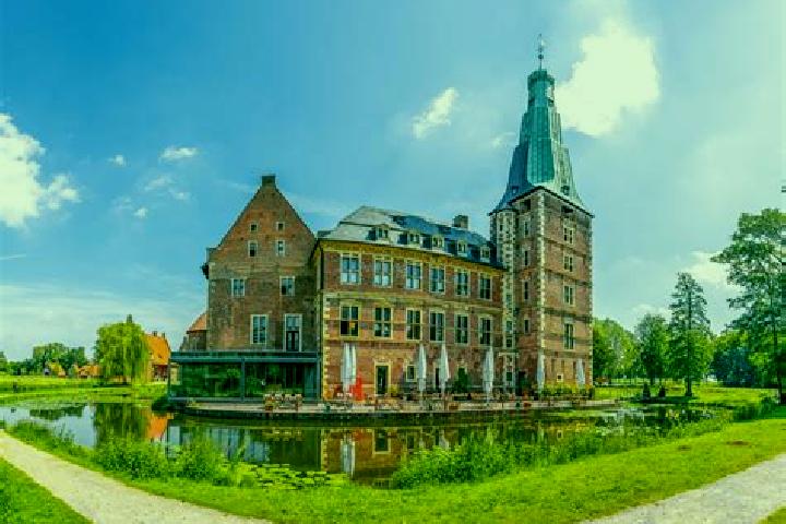 Eleanor, 35 — Escort in Nachrodt-Wiblingwerde, Germany