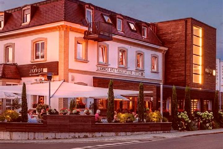 Eleanor, 35 — Escort in Rheineck, Switzerland