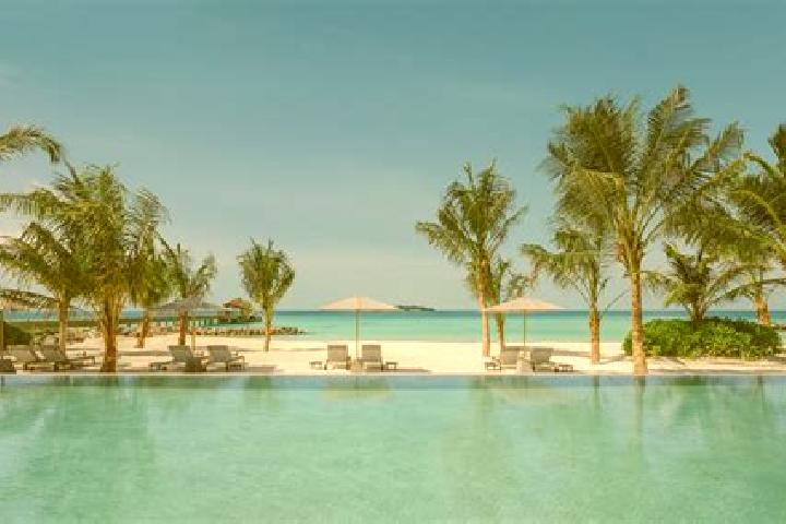 Eleanor, 35 — Escort in Veymandoo, Maldives