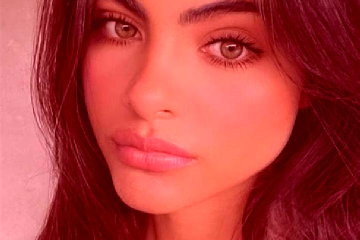 Eleanor, 36, a brunette amber-eyed middle eastern companion based in Warji. Offering Domination, OWO, Couples. Available for incall and outcall, day and even...