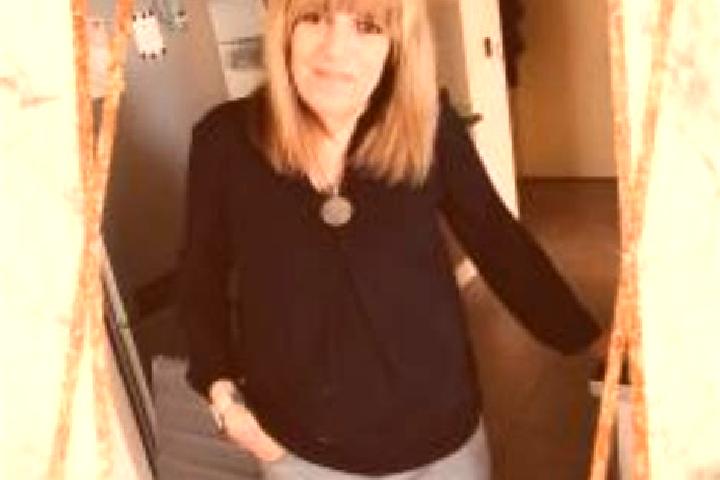 Eleanor, 36 — Escort in Grosbreuil, France