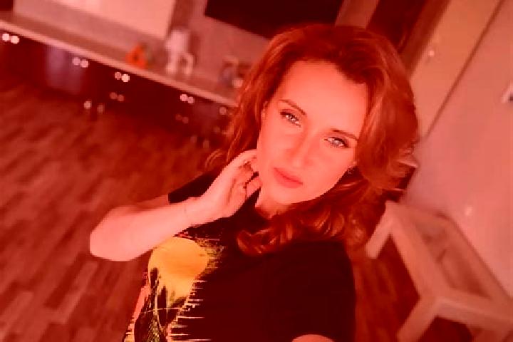 Eleanor, 36 — Escort in Hanu Conachi, Romania
