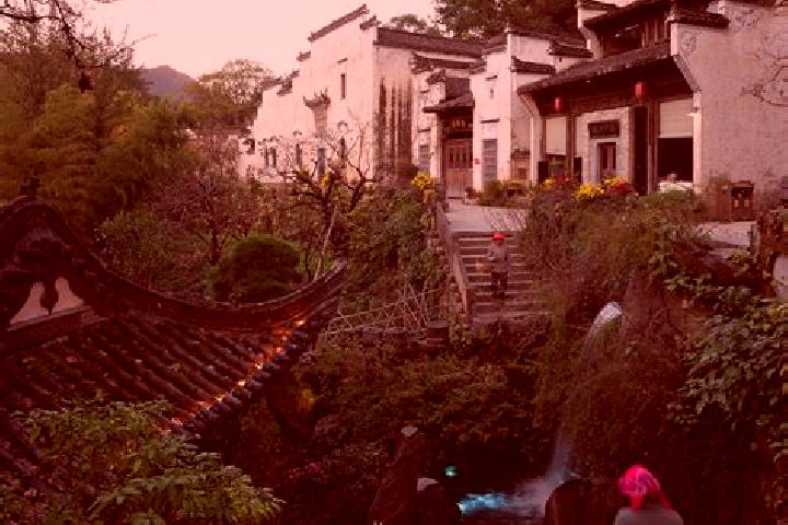Eleanor, 36 — Escort in Huangge, China