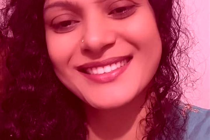 Eleanor, 36 — Escort in Limu Chah, Iran