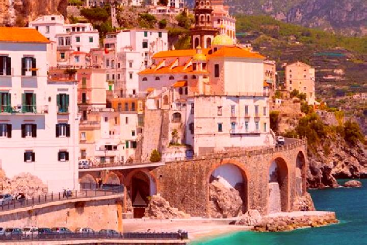 Eleanor, 36 — Escort in Rodallo, Italy