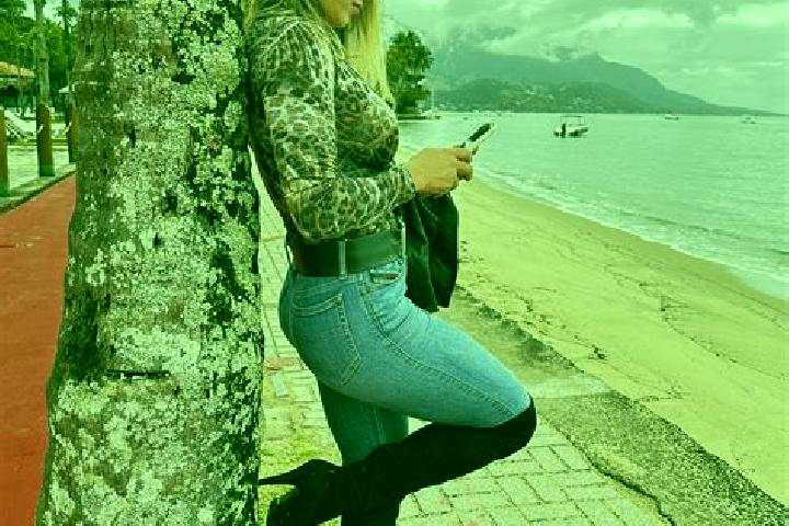 Eleanor, 36 — Escort in Sales, Brazil