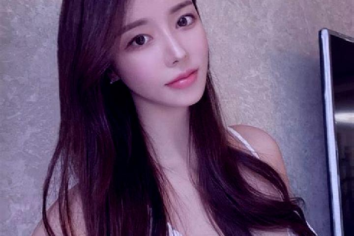 Eleanor, 36 — Escort in Tongxihe, China