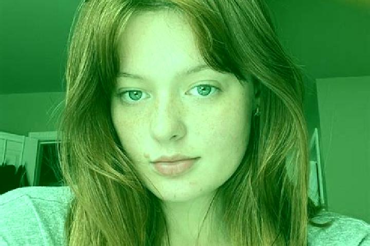 Eleanor, 37, a auburn grey-eyed mixed companion based in Deatsville. Offering Massage, Prostate Massage, Duos. Available for incall and outcall, day and even...
