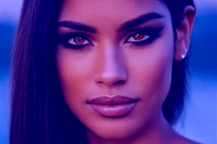 Eleanor, 37, a black amber-eyed latina companion based in Huehuetecpan. Offering GFE, BDSM. Available for incall and outcall, day and evening dates.