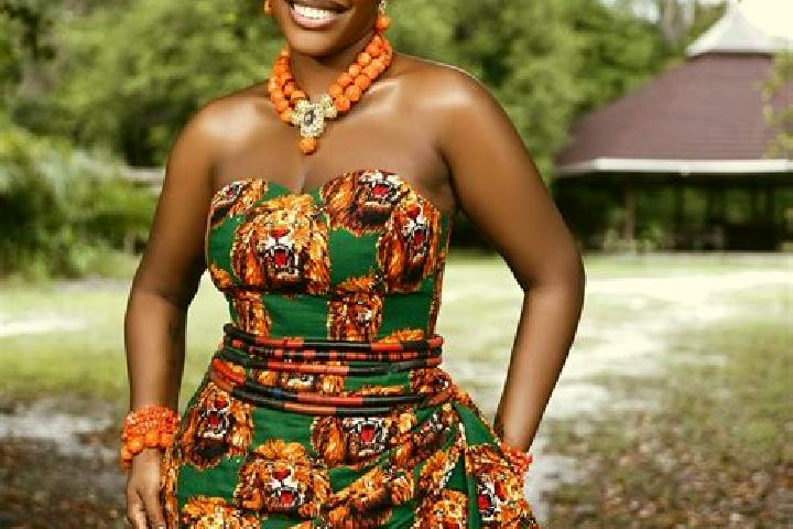 Eleanor, 37, a black hazel-eyed european companion based in Akwukwu-Igbo. Offering Party Girl, Roleplay, Tantra, Fetish. Available for incall and outcall, ov...